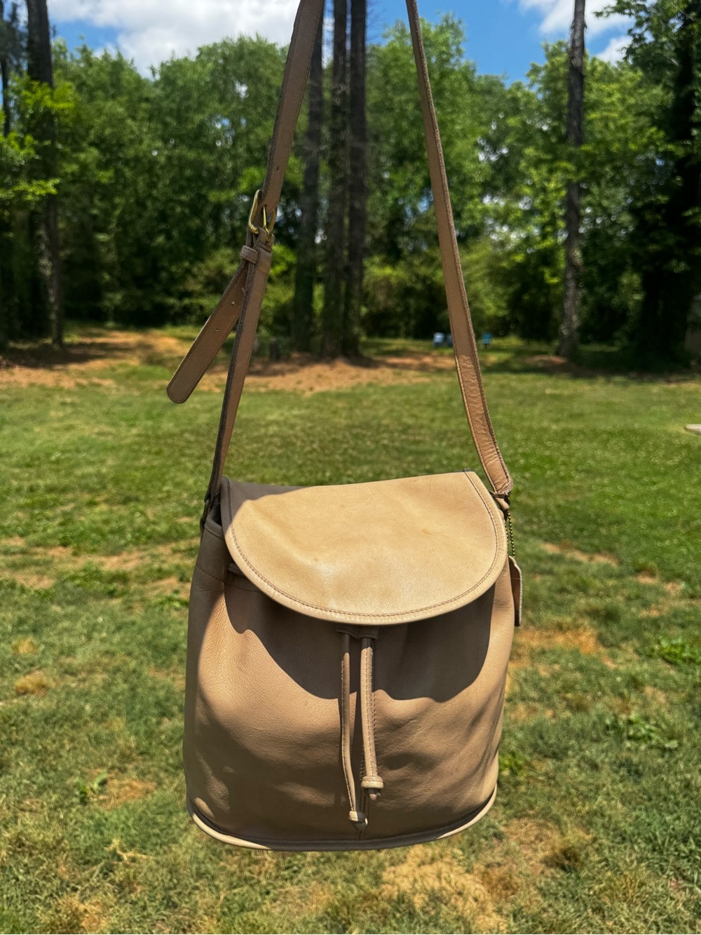 Coach VINTAGE Drawstring Flap Shoulder Bag